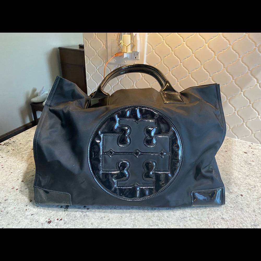 TORY BURCH Tote Black Patent